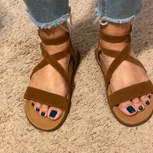 Chaco’s  Rose strappy sandals size 9 in excellent used condition.